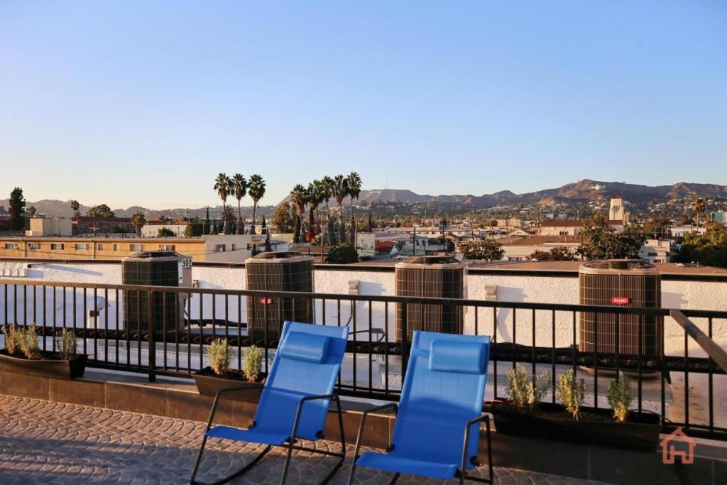 New Luxury Hollywood Sign View- Condo Los Angeles Eksteriør bilde